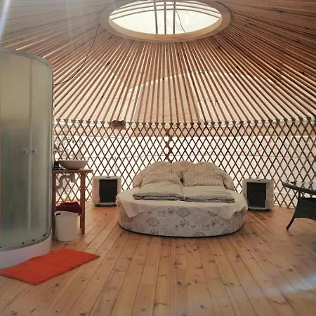 Роскошный шатер Jurta Балатондьёрёк