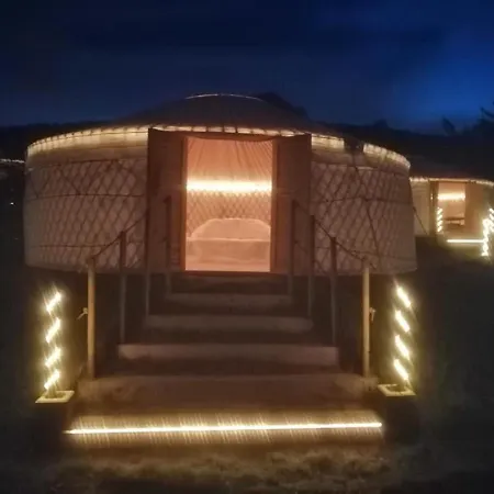 Jurta Balatongyörök