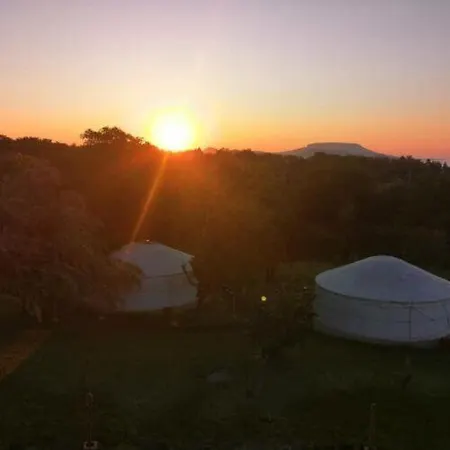 Jurta Балатондьёрёк