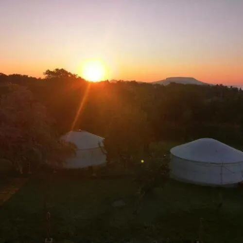 Jurta Balatongyörök