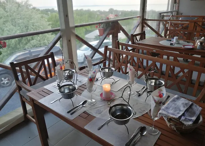 Jurta Balatongyörök