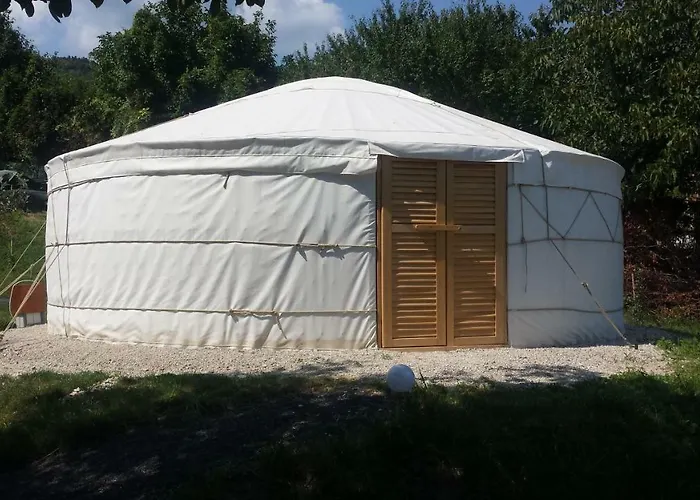 Jurta Balatongyörök