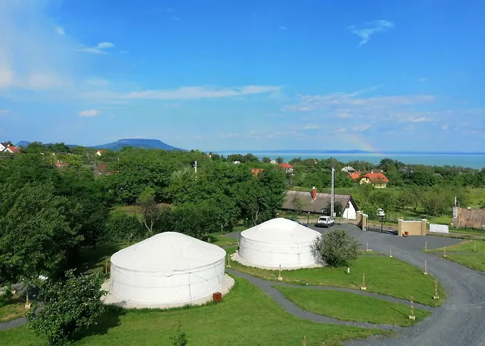 Jurta Balatongyörök