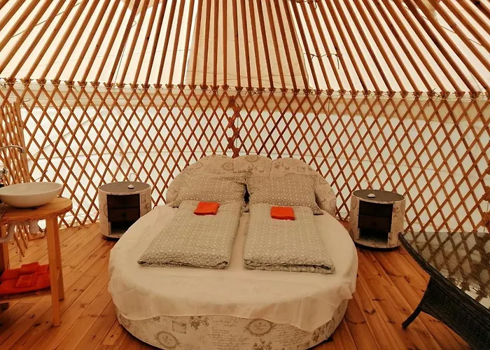Jurta *